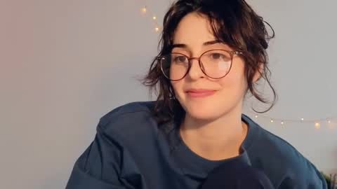 Stia online show from April 2026 04:35:01 PM