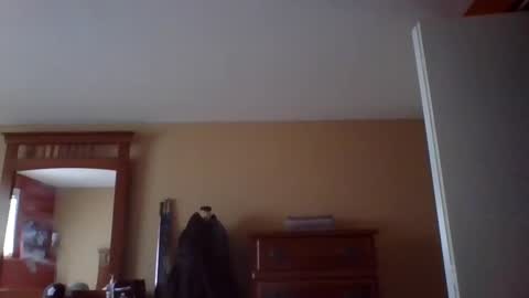 woodeee77 online show from December 2024 07:56:01 PM