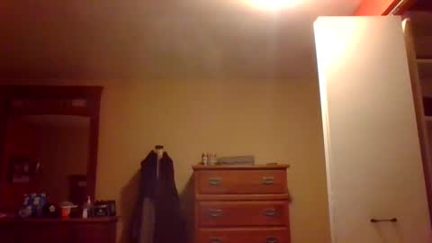 woodeee77 online show from December 2024 04:43:01 AM