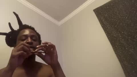 Snapshot of woodpipe69 chatting on February 2025 12:39:02 PM Woodpipe69 online show from February 2025 12:39:02 PM