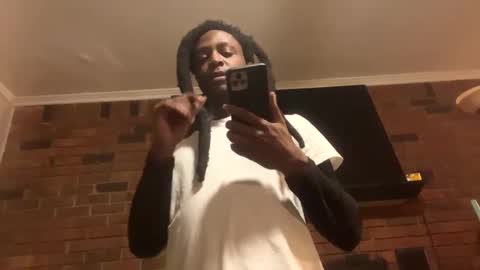 Snapshot of woodpipe69 chatting on March 2025 12:44:02 PM Woodpipe69 online show from March 2025 12:44:02 PM