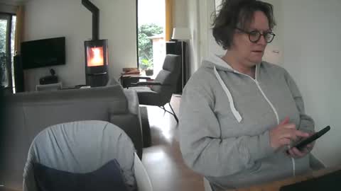 woodwurm and Snoeske online show from February 2025 01:11:02 PM