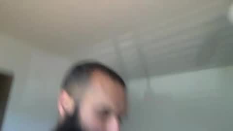 woof_wolf37 online show from April 2026 07:44:01 PM