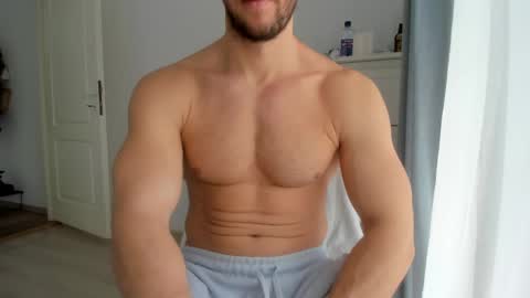 Snapshot of woolfiie chatting on February 2025 09:03:01 AM Wolfie online show from February 2025 09:03:01 AM