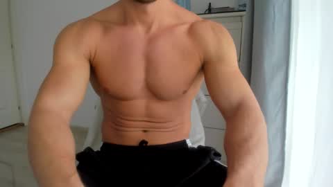 Snapshot of woolfiie chatting on November 2025 09:14:02 AM Wolfie online show from November 2025 09:14:02 AM