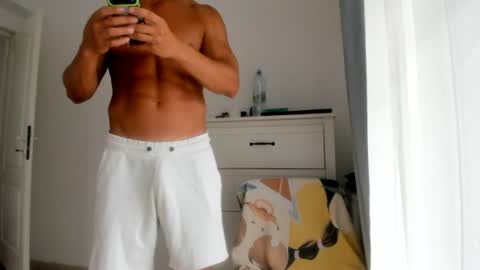 Snapshot of woolfiie chatting on July 2026 10:18:01 AM Wolfie online show from July 2026 10:18:01 AM