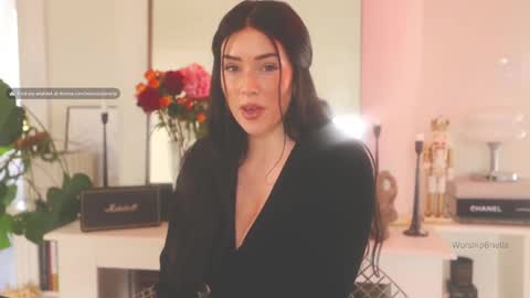 Brielle online show from December 2024 10:51:01 PM