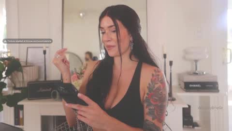 Brielle online show from February 2025 10:26:02 PM