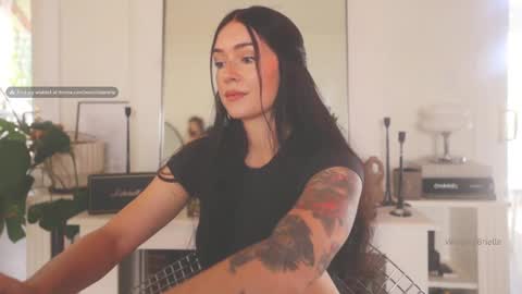 Brielle online show from March 2025 09:59:02 PM