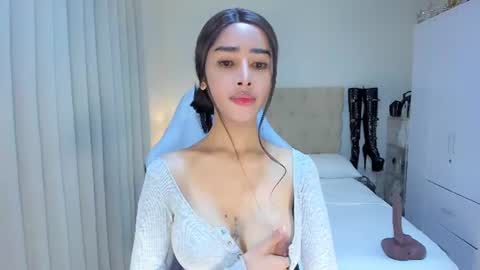 Snapshot of worthy_bigcock_bigcum chatting on August 2026 02:32:02 AM Lily online show from August 2026 02:32:02 AM