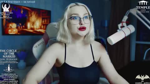 Snapshot of wounded_goddess chatting on November 2025 02:40:02 PM Goddess Sophy online show from November 2025 02:40:02 PM