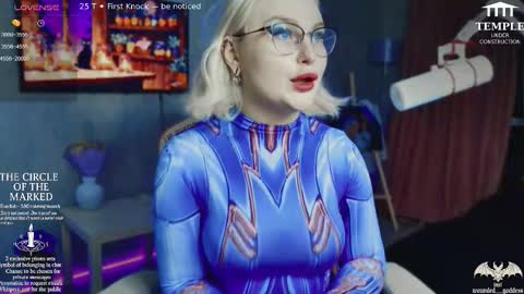 Snapshot of wounded_goddess chatting on November 2025 04:29:02 PM Goddess Sophy online show from November 2025 04:29:02 PM