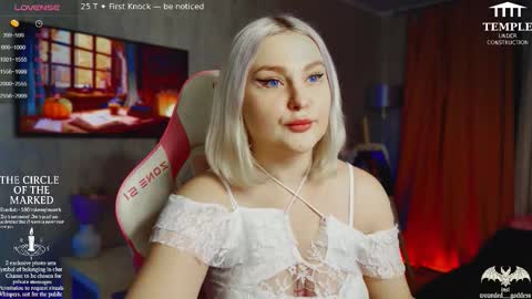 Snapshot of wounded_goddess chatting on November 2025 03:21:01 PM Goddess Sophy online show from November 2025 03:21:01 PM