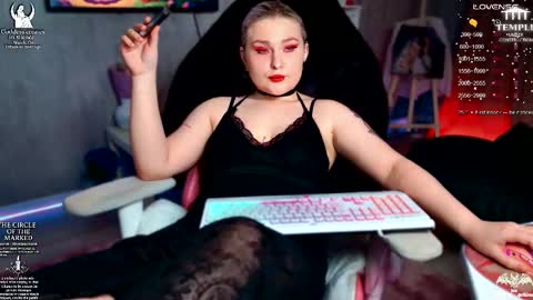 Snapshot of wounded_goddess chatting on November 2025 02:43:02 PM Goddess Sophy online show from November 2025 02:43:02 PM