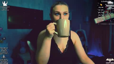 Snapshot of wounded_goddess chatting on December 2025 03:40:02 PM Goddess Sophy online show from December 2025 03:40:02 PM