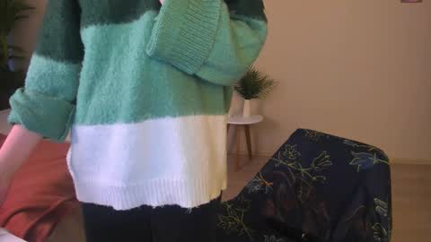 Rebecy online show from October 2025 02:04:02 PM