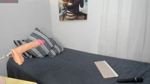     STREAMING SCHEDULE 2100 - 0530 GMT-5 online show from April 2026 12:22:01 AM