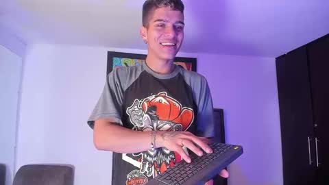 wyatt online show from November 2025 12:27:02 PM