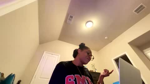 Wynter Heat online show from October 2025 09:26:02 AM