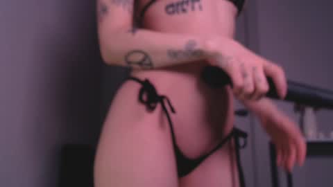 Snapshot of x_flora_x chatting on January 2025 10:50:02 PM Flora my fav patterns are 44 111 666 999 online show from January 2025 10:50:02 PM