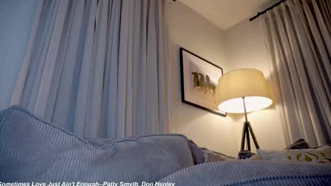 Lily online show from February 2025 09:26:02 PM