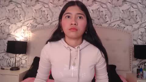 aurora  online show from November 2025 03:30:02 AM