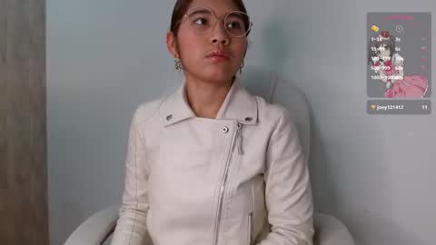 aurora  online show from December 2025 03:23:02 AM