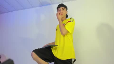 xaanderGrey online show from November 2025 07:34:02 PM