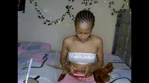 Snapshot of xalia_caramel chatting on May 2026 08:55:01 AM Alexa online show from May 2026 08:55:01 AM