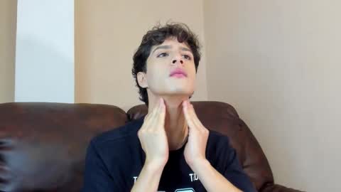 Snapshot of xam_collen chatting on November 2025 03:23:02 PM xam_collen online show from November 2025 03:23:02 PM