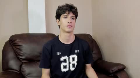 Snapshot of xam_collen chatting on December 2025 04:48:02 PM xam_collen online show from December 2025 04:48:02 PM