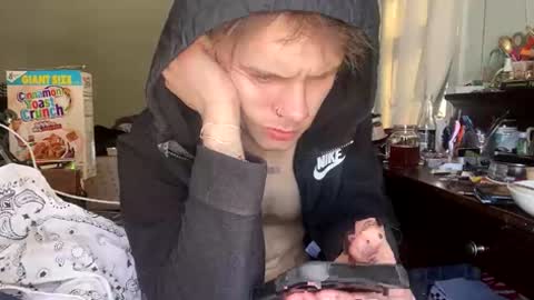 Snapshot of xander0zzz chatting on February 2026 03:32:02 PM xander0zzz online show from February 2026 03:32:02 PM