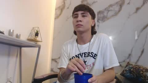 xandergrey8 online show from April 2026 07:12:02 PM