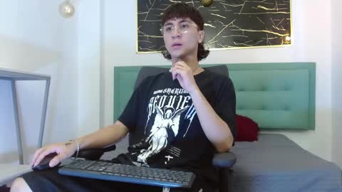 xandergrey8 online show from April 2026 12:41:02 PM