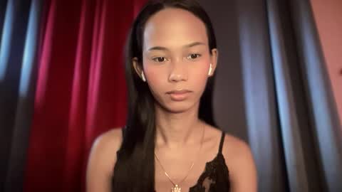 Snapshot of xandraluxe_xoxo chatting on February 2026 01:10:02 AM Cassandra online show from February 2026 01:10:02 AM