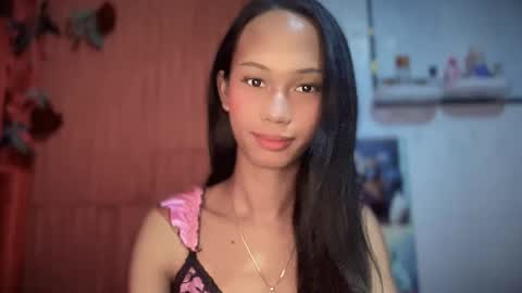 Snapshot of xandraluxe_xoxo chatting on February 2026 01:12:01 AM Cassandra online show from February 2026 01:12:01 AM