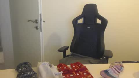 Snapshot of xaphan2k chatting on December 2025 06:29:02 AM Joe online show from December 2025 06:29:02 AM