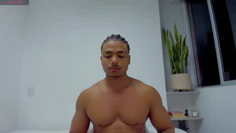 Xavier online show from November 2025 01:37:01 AM