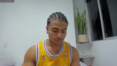 Xavier online show from December 2025 02:09:02 AM