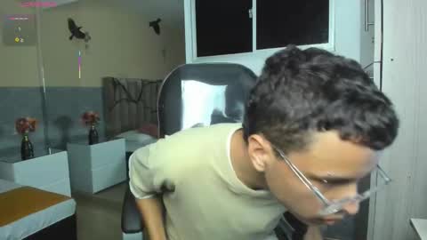 xavier fox   online show from October 2025 05:08:01 AM