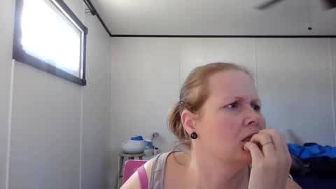 xbeautifulxliex online show from March 2026 04:12:01 PM