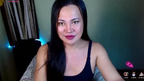 Snapshot of xcalisthra_69x chatting on November 2025 01:38:01 AM Godess Lucy online show from November 2025 01:38:01 AM