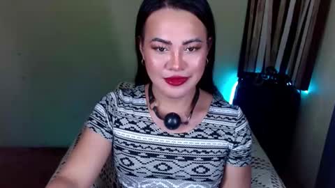 Snapshot of xcalisthra_69x chatting on November 2025 05:58:02 PM Godess Lucy online show from November 2025 05:58:02 PM