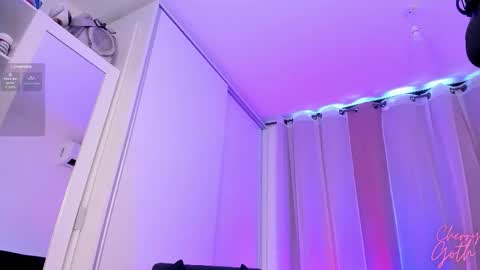 Cherry Goth online show from November 2025 02:16:02 PM