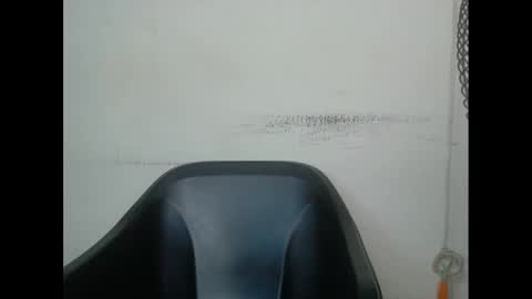 Snapshot of xcreamypussy chatting on December 2024 05:05:02 AM xcreamypussy online show from December 2024 05:05:02 AM