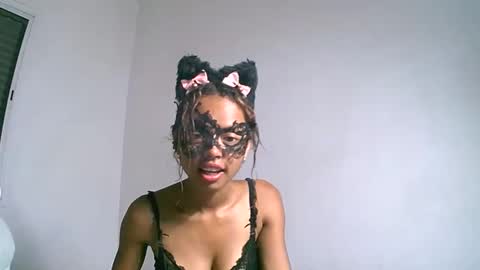 Snapshot of xenhuu chatting on December 2025 04:46:02 PM xenhuu online show from December 2025 04:46:02 PM