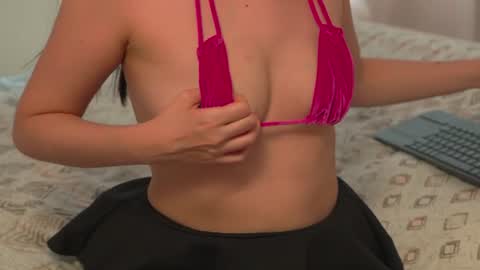Snapshot of xeniala chatting on July 2026 04:46:02 PM XENIALA online show from July 2026 04:46:02 PM