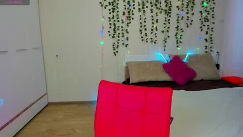 Snapshot of xeva_angelx chatting on March 2025 03:57:02 AM Xeva Angels online show from March 2025 03:57:02 AM