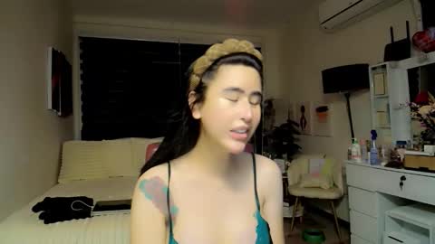 Barbie ann online show from May 2026 01:44:01 AM