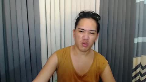 GWEN THOMPSON .......   online show from February 2025 04:36:02 AM